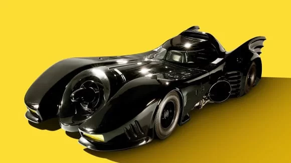 Orijinal Batmobile açık artırmada: Efsanevi araç 7 milyon dolara alıcı bekliyor
