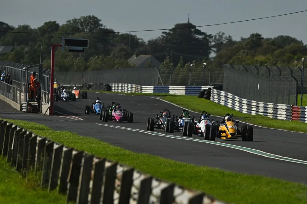 Martin Donnelly Trophy zaferi: Jason Smyth Kirkistown'da zirveye yerleşti