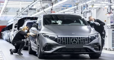 Mercedes-Benz tasarruf planı - Mercedes-Benz'de tasarruf planı: Çalışanları neler bekliyor?