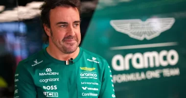 Aston Martin, Fernando Alonso ve Lance Stroll ile 2027 sezonunda devam ediyor