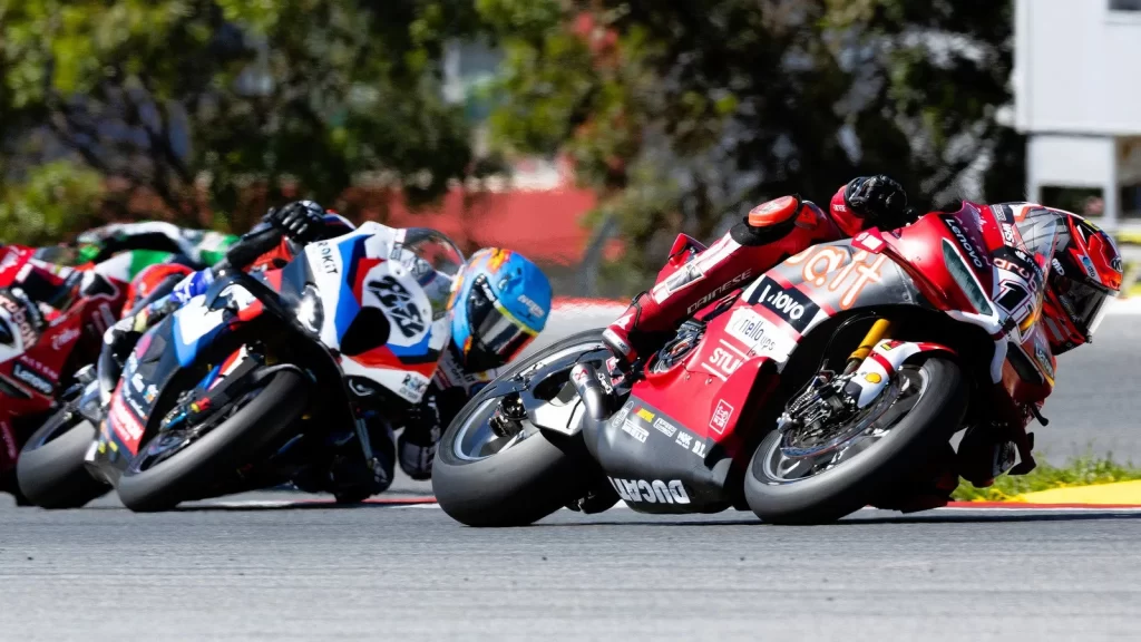 BMW WorldSBK şampiyonasında rekabeti yeniden canlandırmayı hedefliyor