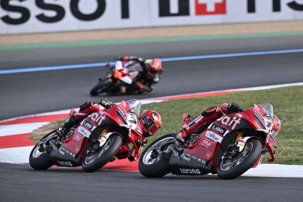 Iker Lecuona ve Nicolo Bulega arasındaki WorldSBK temas krizi