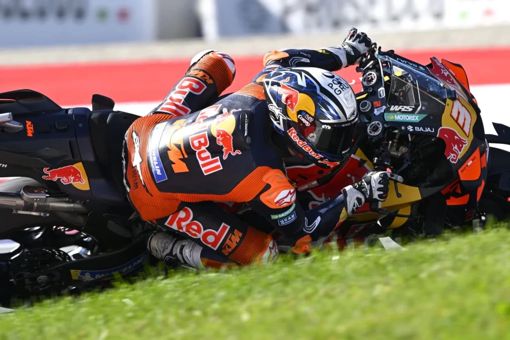 Pedro Acosta ve KTM için Avusturya GP: Bir Dönem Kapanırken İlk Zafer Fırsatı