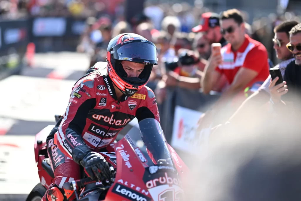 Cremona WorldSBK Superpole Yarışı: Bulega’nın Şampiyonluk Mücadelesi