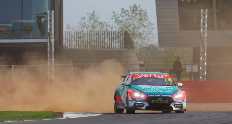 BTCC Silverstone - Tom Ingram Silverstone'da Islak Zeminde BTCC Zaferine Ulaştı