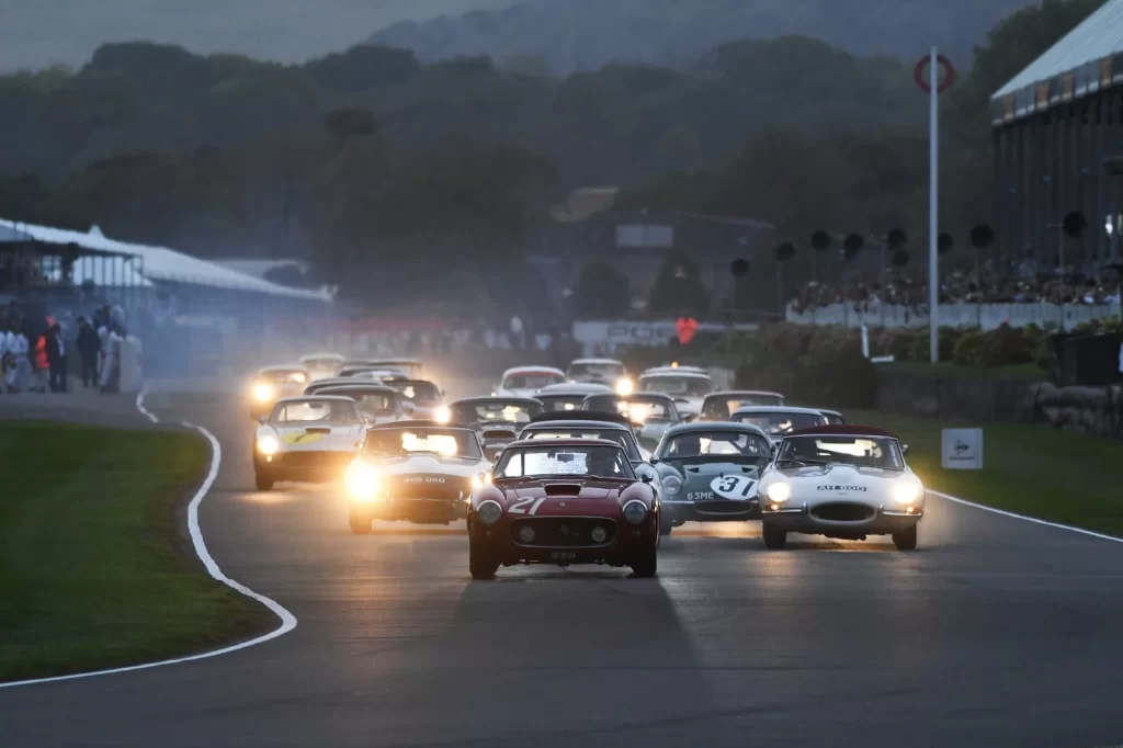 Goodwood Revival'da Jaguar Zaferi: Le Mans Efsanesi Andre Lotterer Zirvede