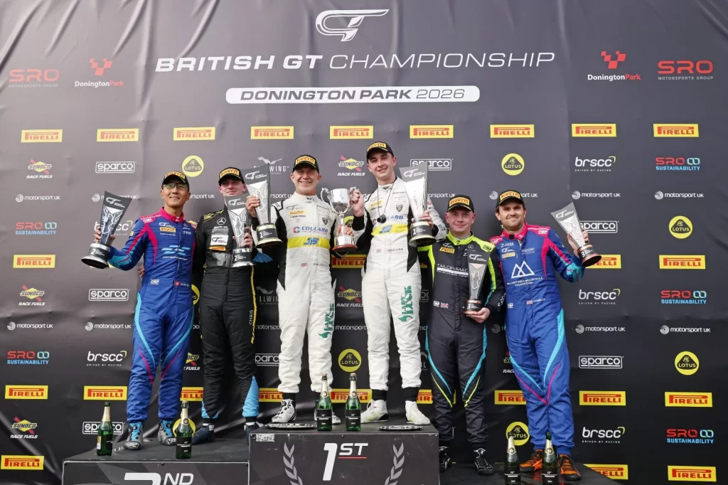 British GT şampiyonluk yarışında büyük değişim: Donington Park zaferi