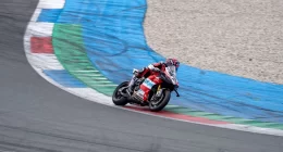 2026 British Superbikes Assen yarışında Scott Redding zaferi