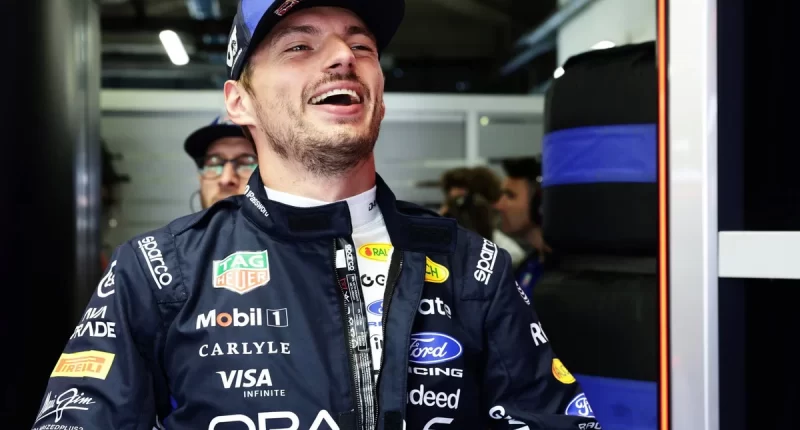 Max Verstappen ve 100 rakibi: Max vs 100 karting yarışı