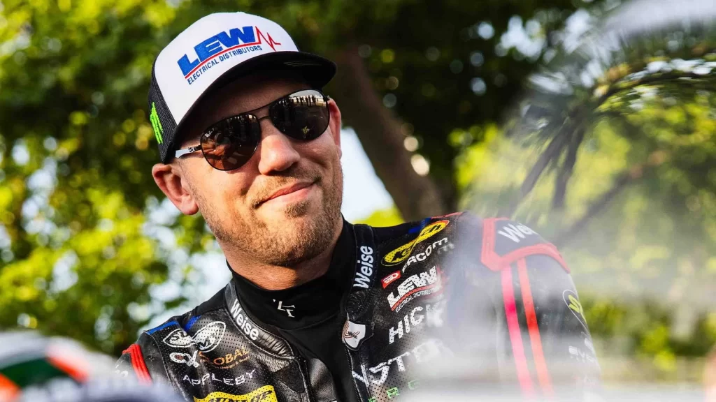 Peter Hickman British Superbike serüvenine nokta koyuyor