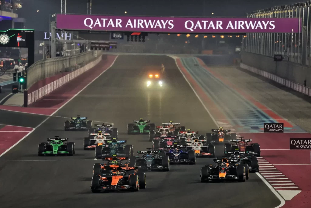 Max Verstappen ve Lewis Hamilton arasında Orta Doğu yarışları gerilimi