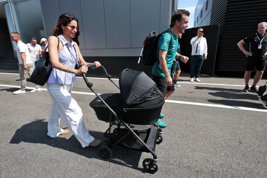 Fernando Alonso ve karting tutkusu: Oğlu Leonard pistlerle tanıştı