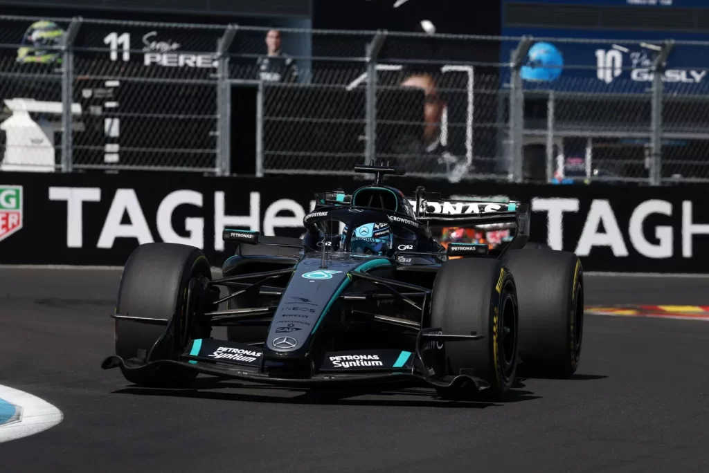 George Russell F1 şampiyonluk yarışından uzaklaştığını kabul etti