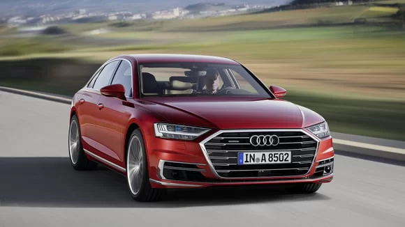 Audi A8 geri dönüyor: Efsane sedan modelin geleceği netleşti