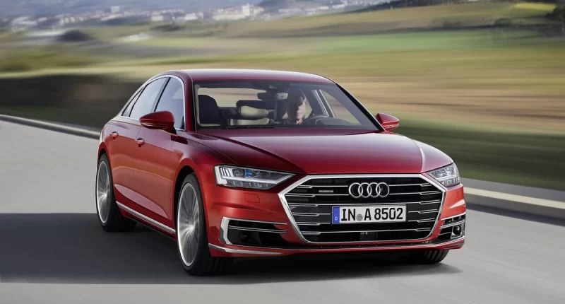 Audi A8 geri dönüyor: Efsane sedan modelin geleceği netleşti