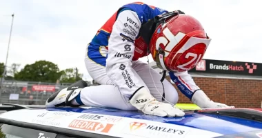 Mini Challenge şampiyonluğu Brands Hatch'te tek puanla belirlendi
