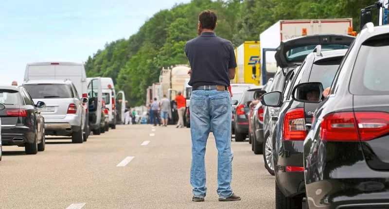 A5 otoyolu üzerinde İkinci Dünya Savaşı bombası alarmı
