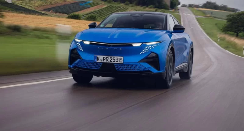 Alpine A390: Üç Elektrikli Motor ve Torque Vectoring Teknolojisi