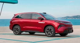 BYD Atto 8: Elektrikli SUV Pazarında 9 Dakikada Şarj Devrimi
