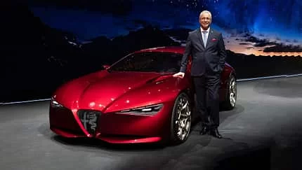 Alfa Romeo Geleceği: Giulia ve V6 Motorlar Ne Olacak?