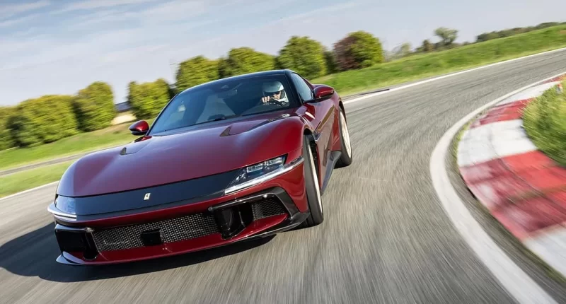 Ferrari 12Cilindri Manuale: V12 Motor ile Manuel Şanzıman Deneyimi