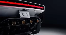 Tesla Roadster Rocket ve Havacılık Kuralları: Gerçekten Uçabilir mi?