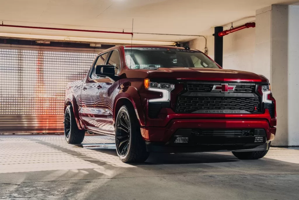 Black Widow SR: Fox Factory'den Chevrolet Silverado'ya Kaslı Bir Dokunuş