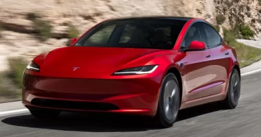 Tesla Avrupa'da Tesla Assisted Driving İsmiyle Yeni Dönemi Başlatıyor