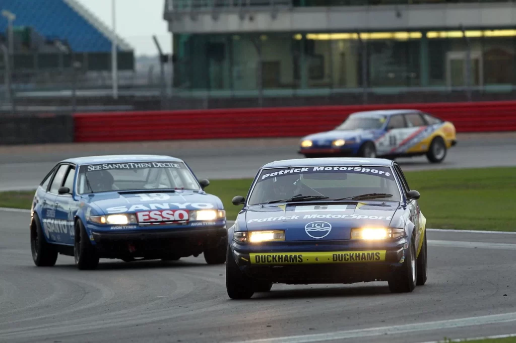 Silverstone'da Pall Mall Cup Heyecanı: Shelby Cobra Zirvede