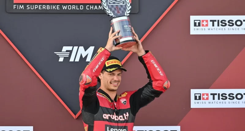 Nicolo Bulega Estoril WorldSBK başarısıyla rekorları altüst etti