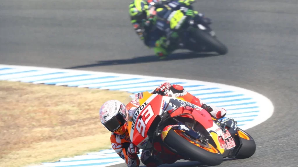 Marc Marquez ve Valentino Rossi Kıyaslaması: Hız mı, Strateji mi?