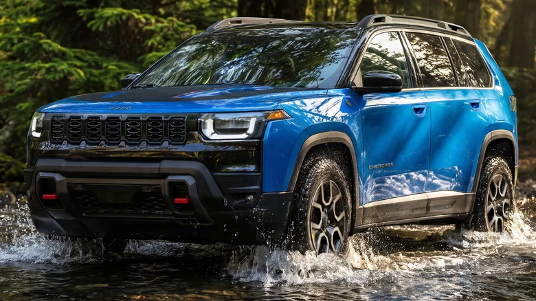 2027 Jeep Cherokee Trailhawk: Efsanevi XJ Ruhu Geri mi Dönüyor?