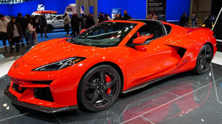 Elektrikli Corvette Modeli İçin Bekleyiş Sürüyor