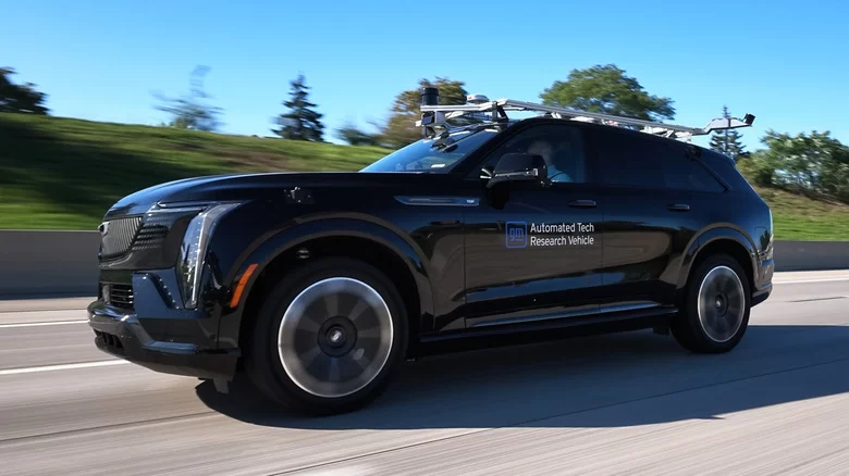 General Motors'dan Otonom Sürüş Devrimi: GM otonom sürüş teknolojisi ile yolları değiştiriyor