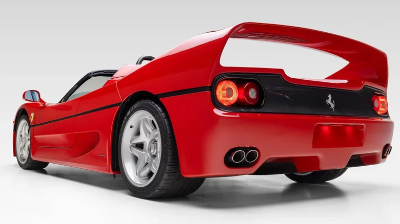 Ferrari F50 efsanesi 20 milyon dolar barajını aşmaya hazırlanıyor