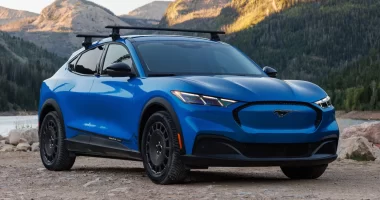 2027 Ford Mustang Mach-E: Yeni Trail Paketi ve Gelişmiş Özellikler