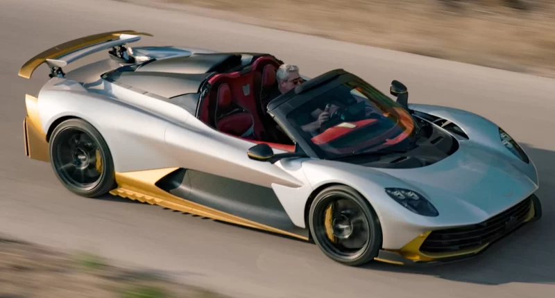 Aston Martin Valhalla Spider: 1.064 Beygirlik Üstü Açık Performans