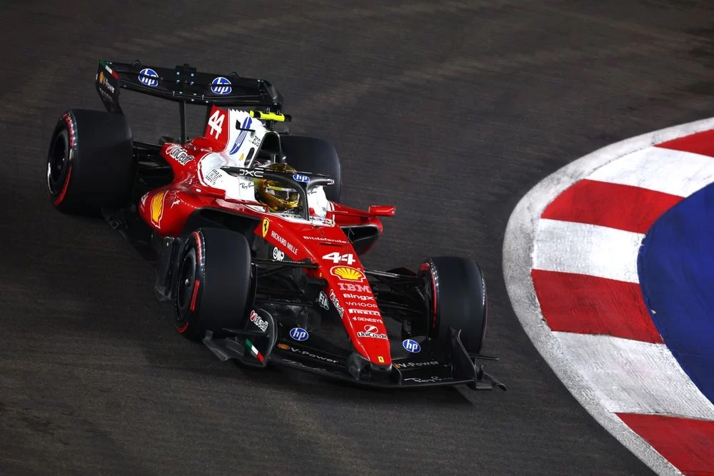 Max Verstappen - Verstappen ve Red Bull: Singapur'da Pol Pozisyonunun Analizi