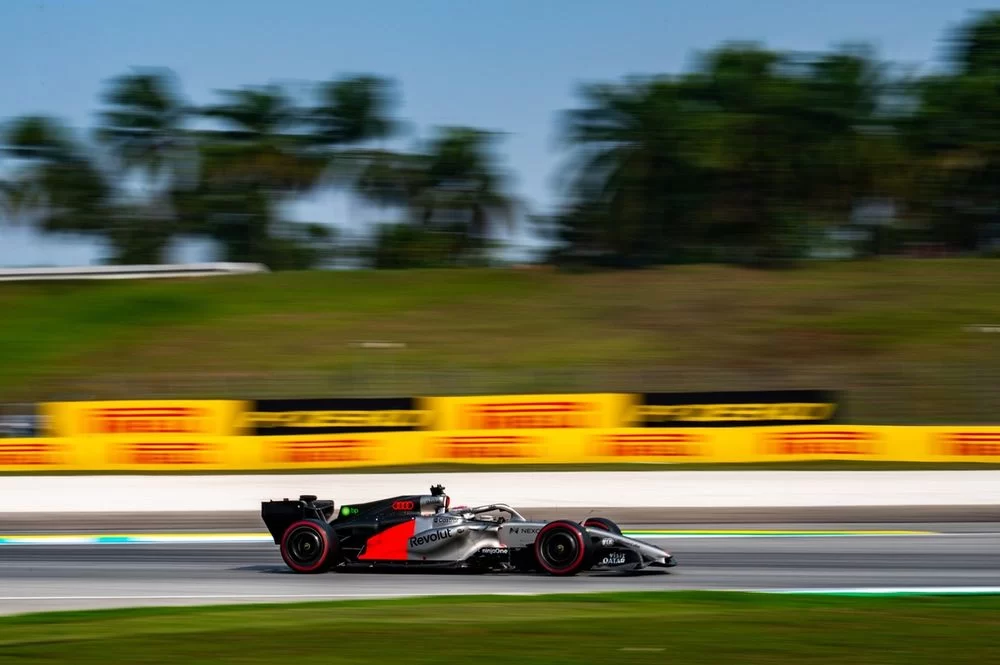Audi F1 sürücülerinden kritik Audi F1 motoru açıklaması