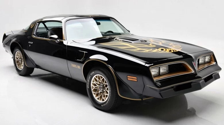 Burt Reynolds ve Pontiac Trans Am: Yarım Kalan Efsanevi Anlaşma