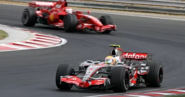 2007 Formula 1 sezonu belgeseli yolda: BBC tarihin en tartışmalı yılını mercek altına alıyor